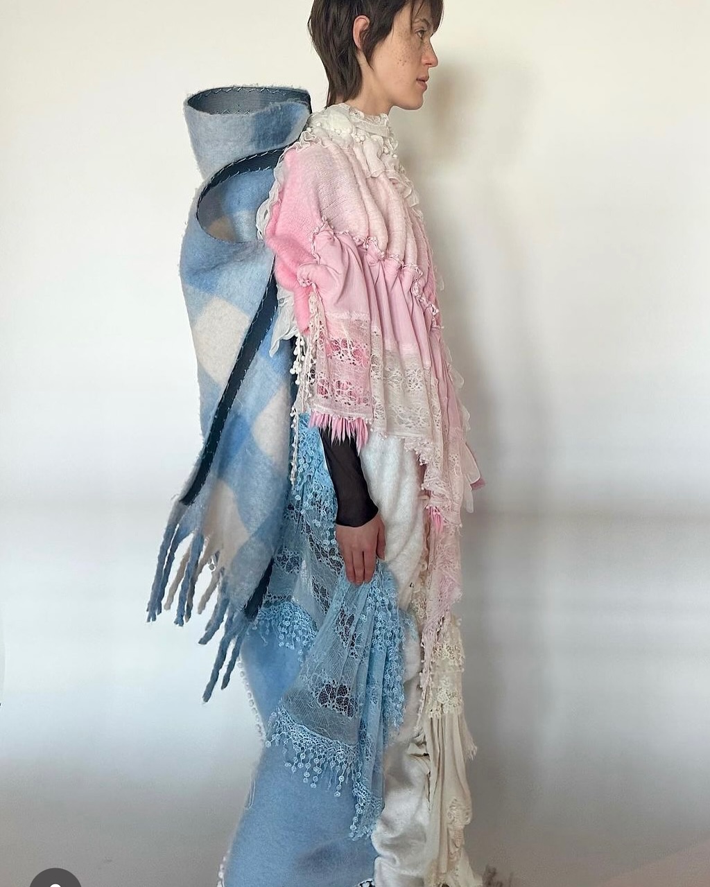 IFM 패션 학생들의 업사이클링 스카프 프로젝트 — Look 5
