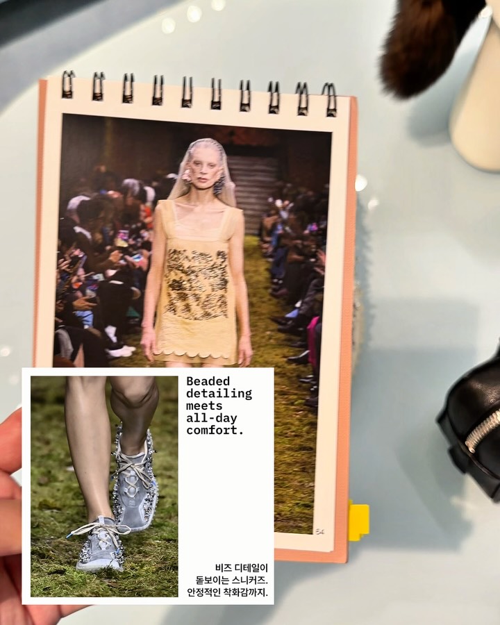 런웨이 밖에서 만난 미우미우 26FW의 진짜 감각 — Look 7