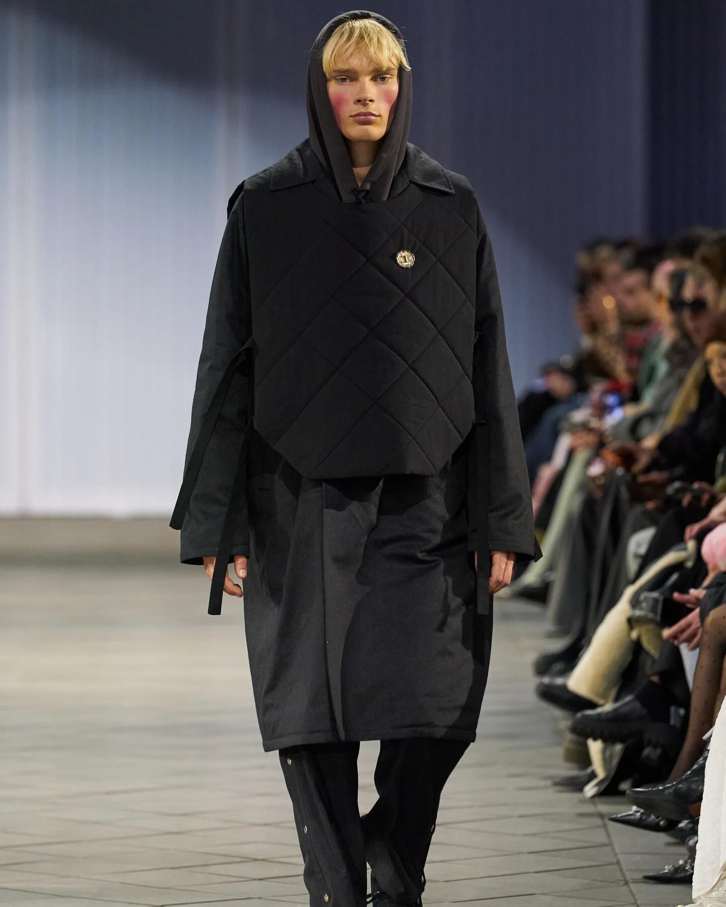 겨울 스포츠의 추억을 담은 롤프 에크로스의 24FW — Look 4