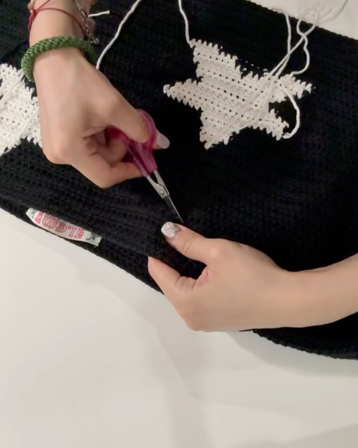 크로셰로 완성한 K-POP 무대, 천보영 아티스트 — Look 10