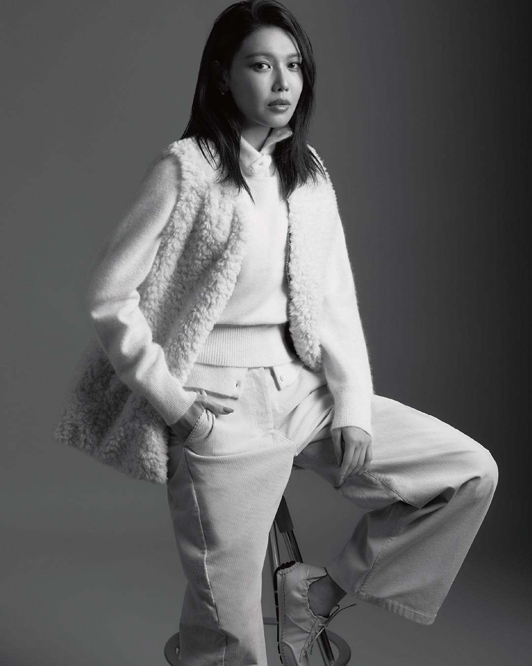 자아의 새로운 얼굴, 최수영 — sooyoung, Look 10