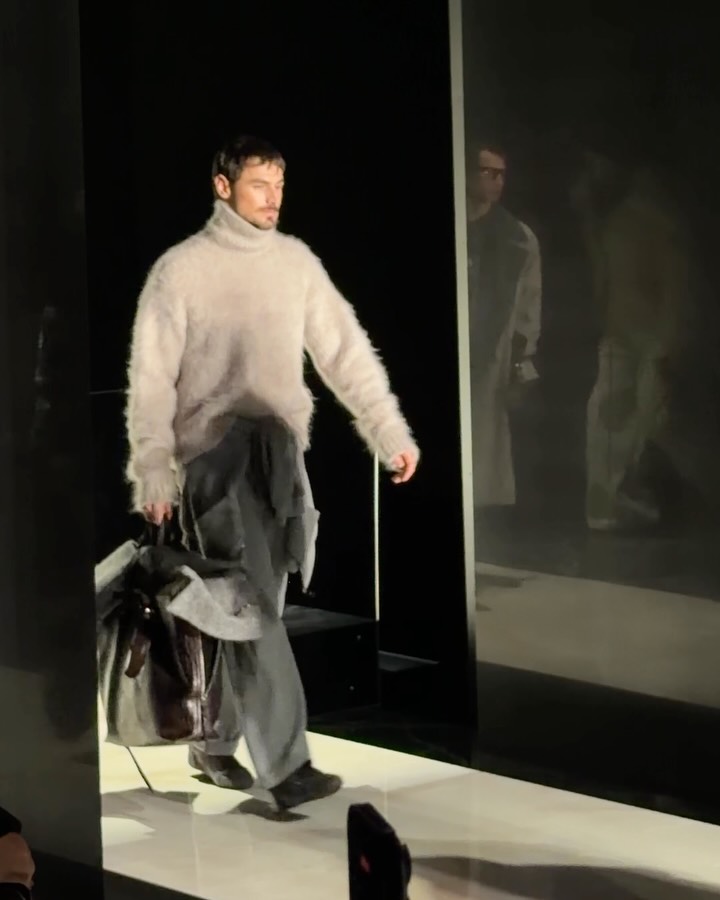 밀라노에서 발견한 남성성의 새로운 초상 — Look 8