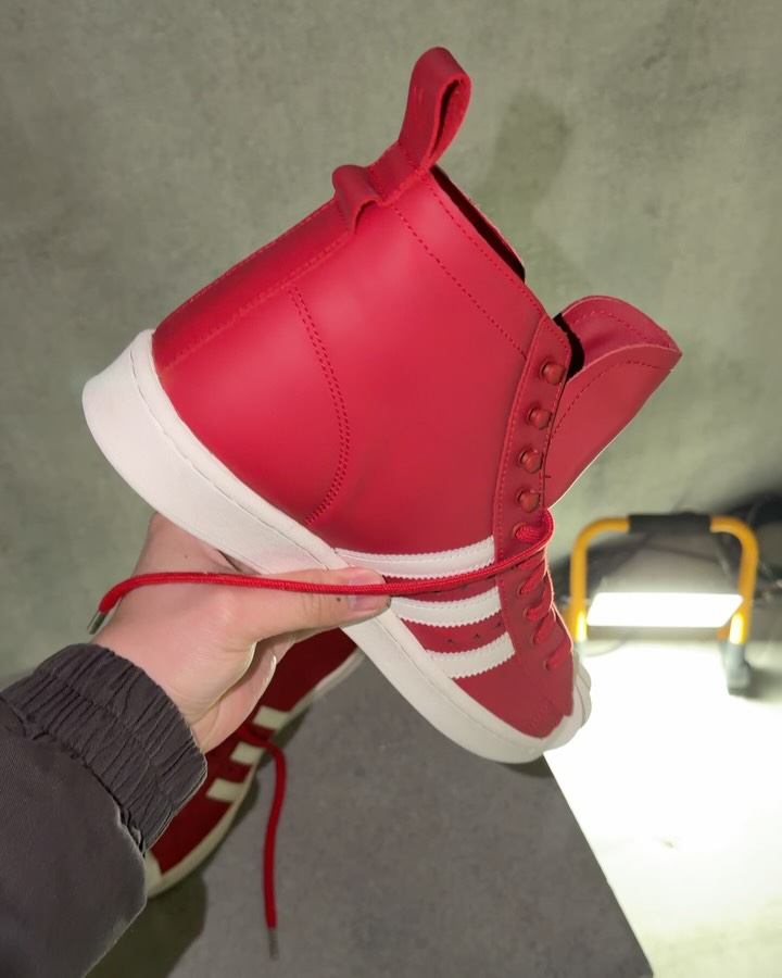 아디다스 오리지널스 X 떠그 클럽, 이태원에 팝업 '히든 하이드아웃' 오픈 — Look 10