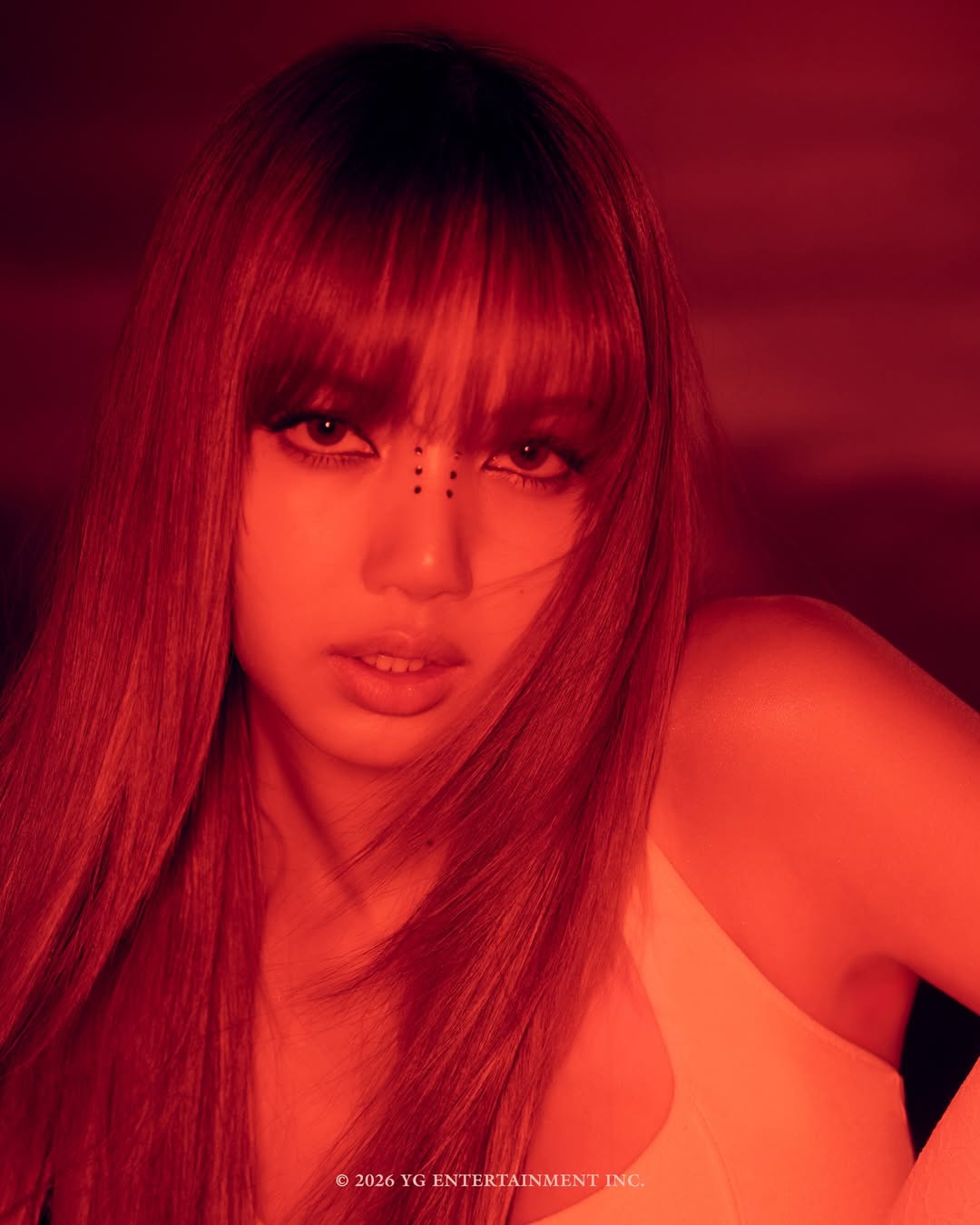 블랙핑크, 3년 5개월 만의 컴백 앨범 [DEADLINE] 레드 라이트 포스터 공개 — Look 2