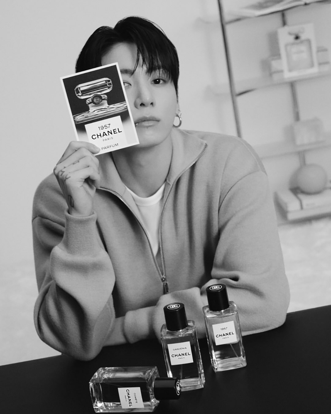 정국이 전하는 샤넬 향수의 세계 — Look 3