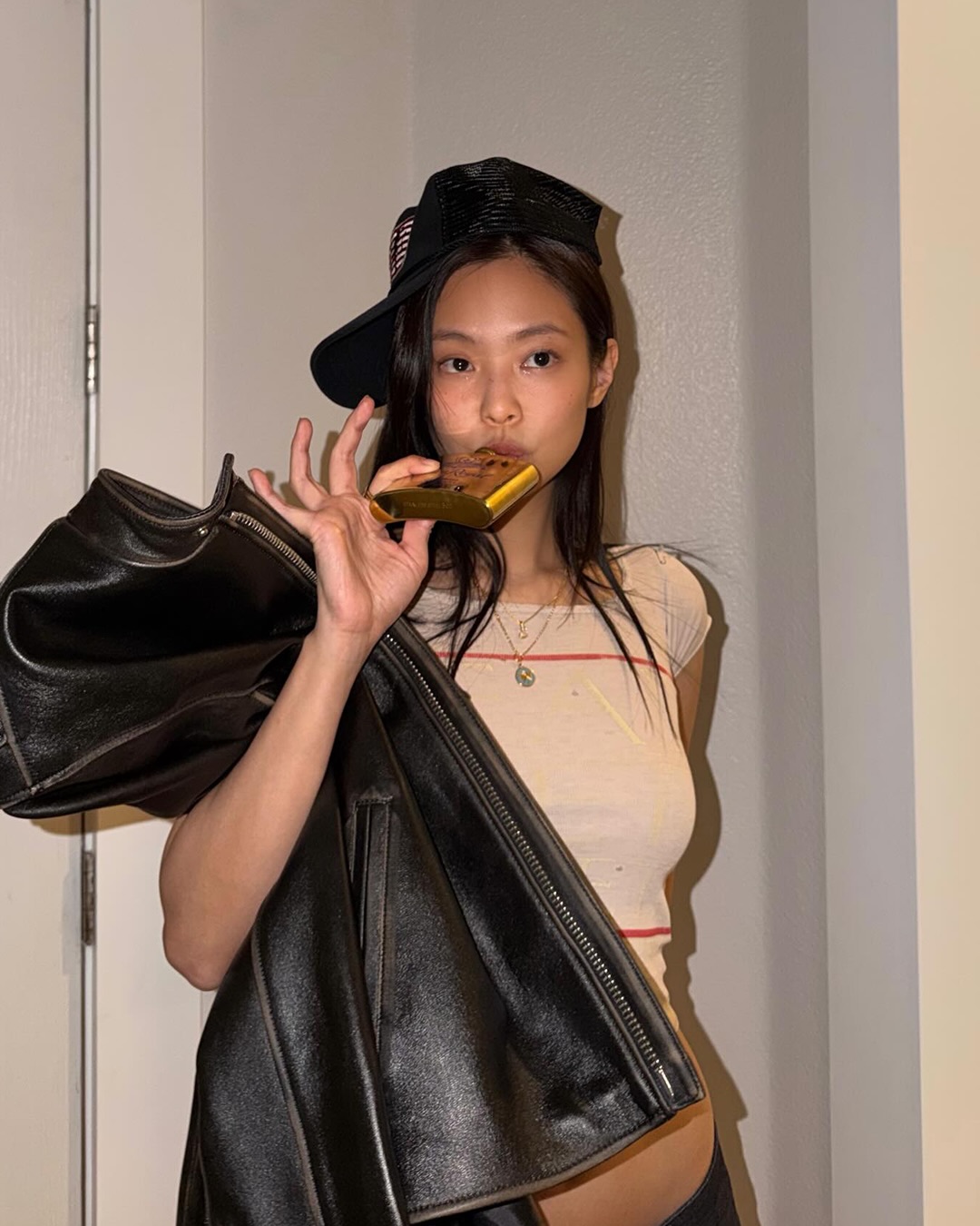 제니, 직접 스타일링한 코첼라 룩 공개 — Look 3