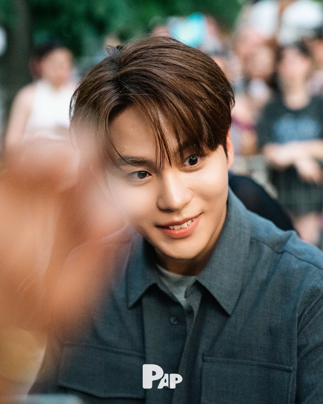 에이티즈 종호와 최우식, 아미 2027 봄 여름 쇼에서 포착된 두 남자 — Look 2