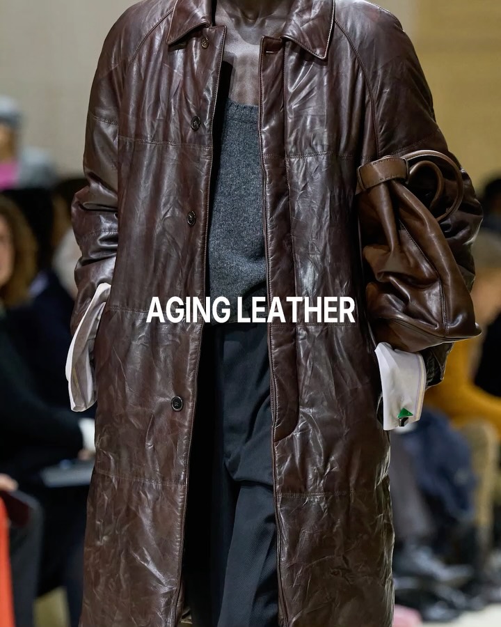 프라다, 시간의 흔적을 미학으로 만들다 — Look 4