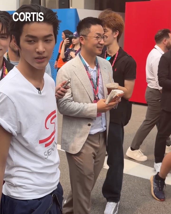 서킷 위 또 다른 스타팅 라인 — f1, Look 3