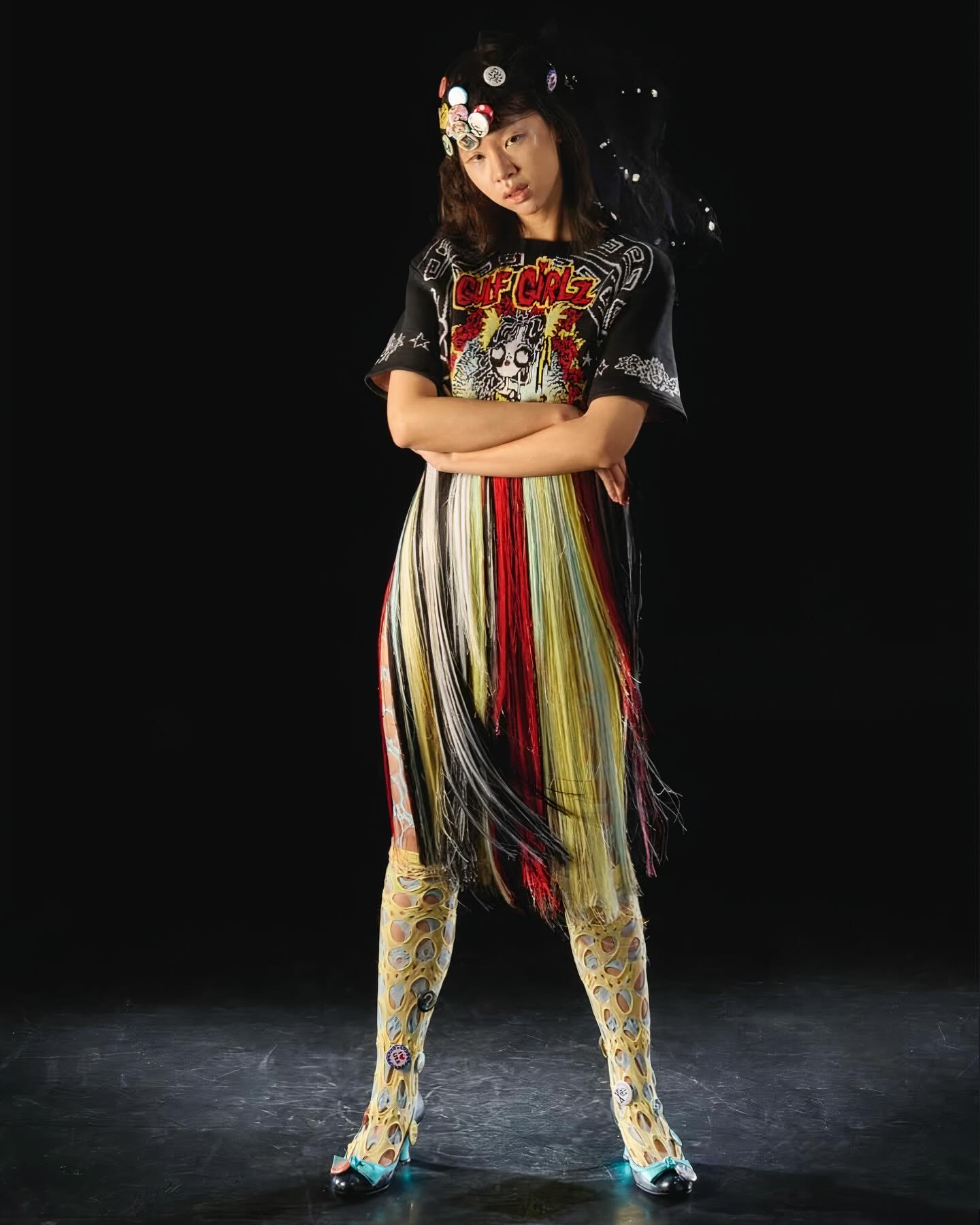 소피아 카스텔론, 니트로 엮어낸 퍼포먼스와 정체성 — Look 5