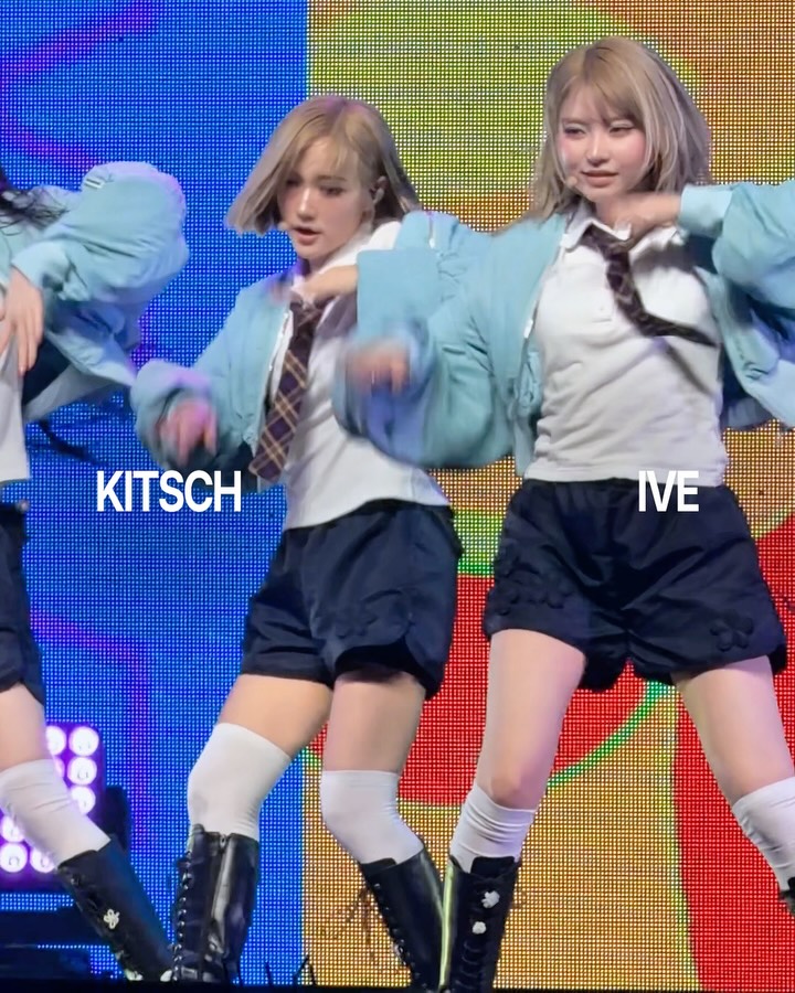 키키의 첫 팬콘 'KiiiKiii FesTiiival' 현장 스케치 — Look 5