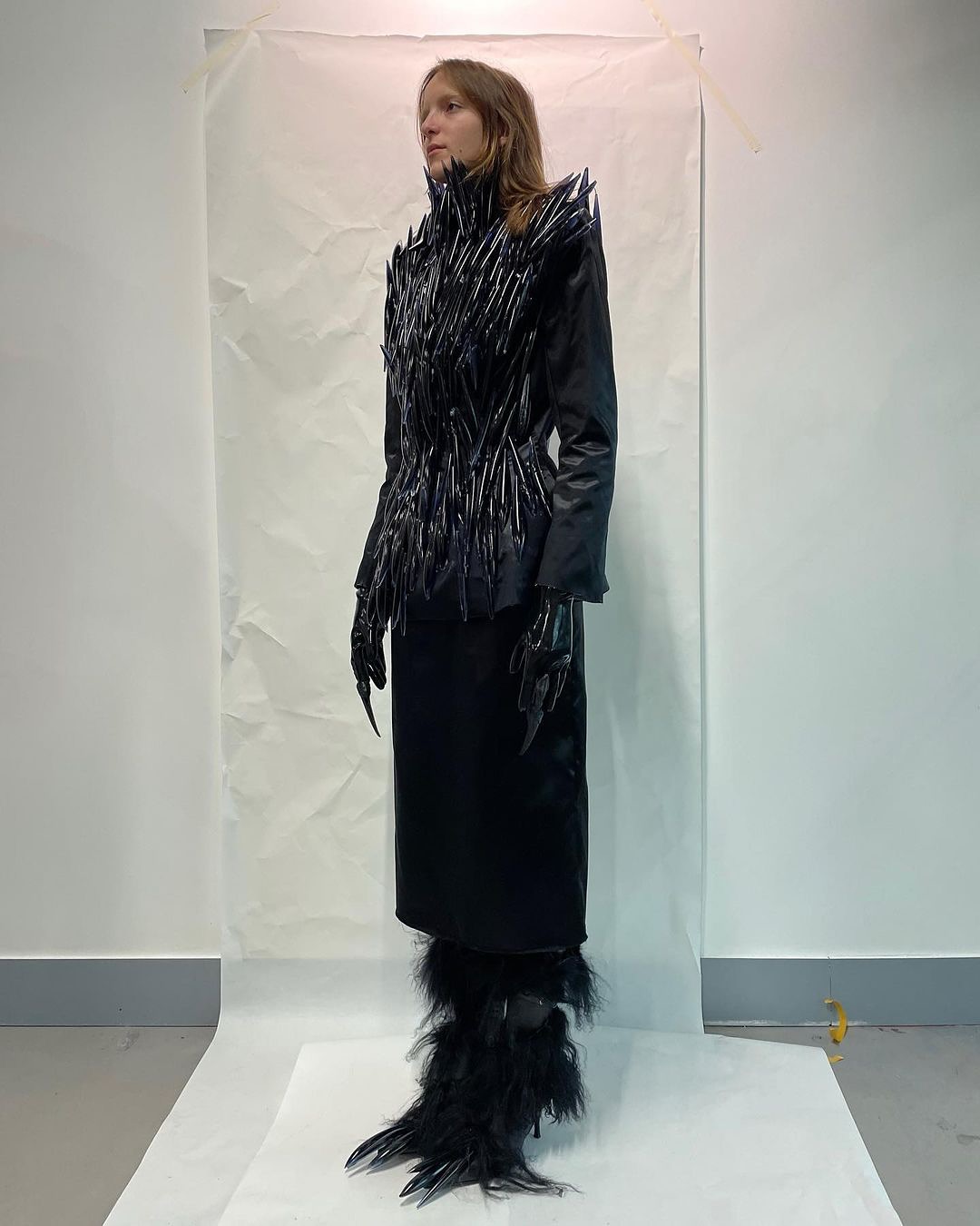 Qianhan Liu, 자연과 혁신을 융합한 다섯 가지 아방가르드 수트 — Look 5