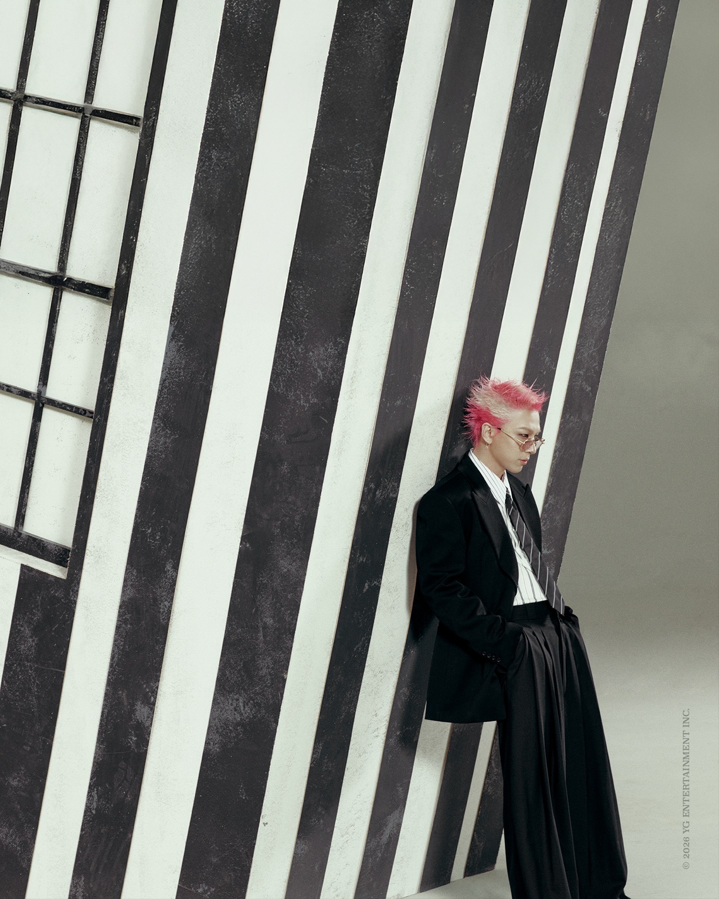 빅뱅의 미감엔 유통기한이 없다 — Look 6