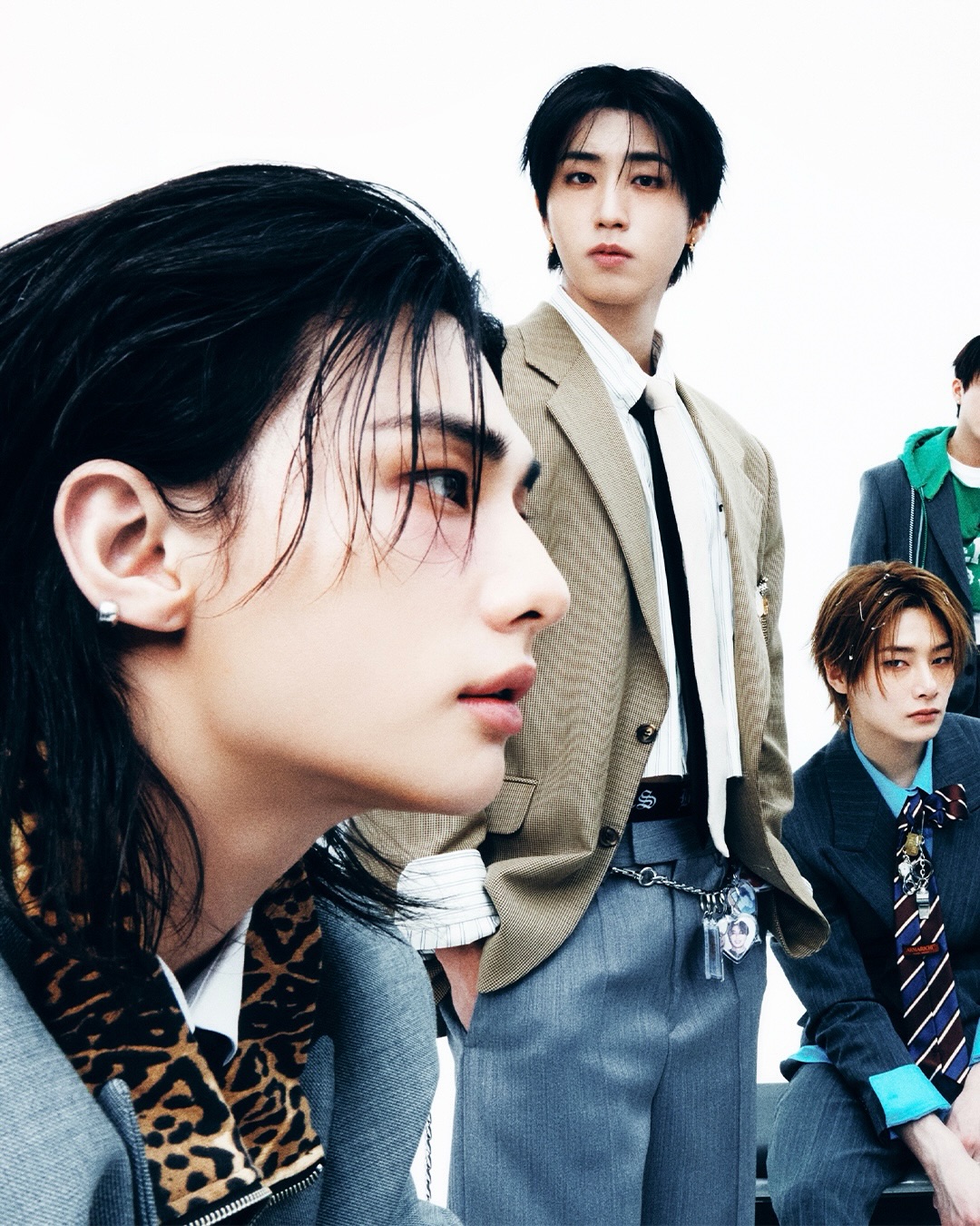 스트레이 키즈, 스포티파이로 먼저 만나는 뮤직비디오 — Look 2