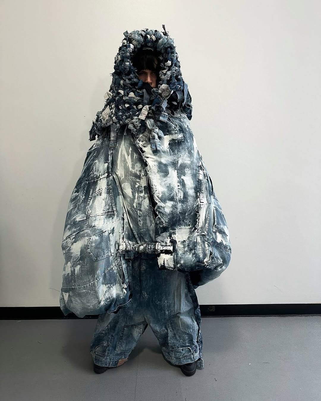바다의 영혼을 입다, 재생 데님으로 쓴 어부의 시 — Look 3