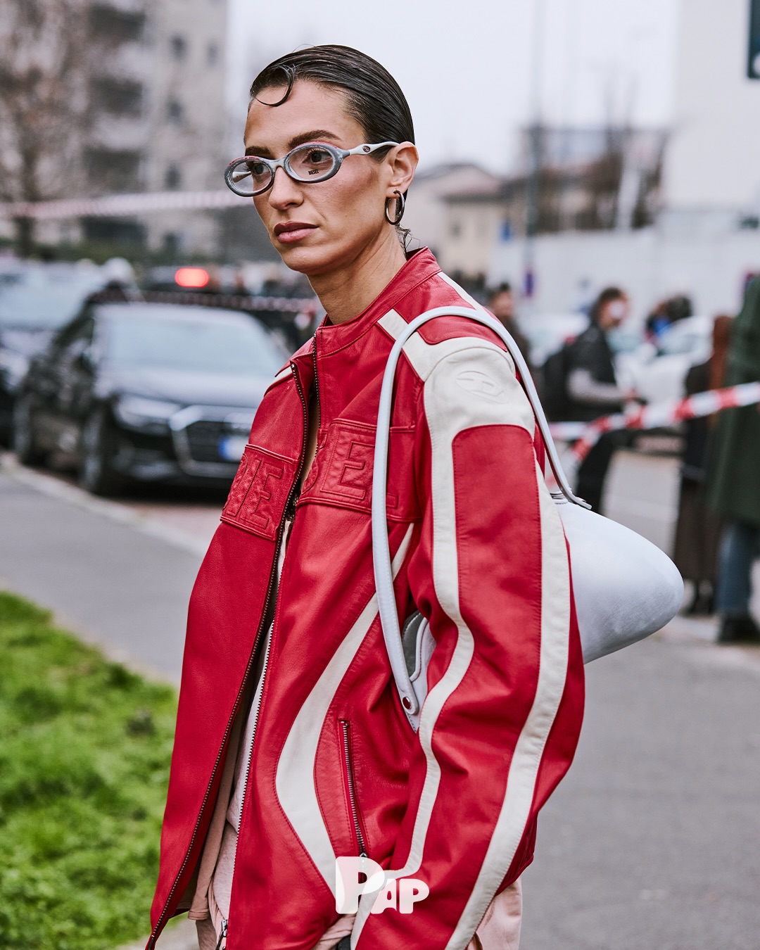 디젤 쇼장 앞, 밀라노의 스트릿 스타일 — Look 4