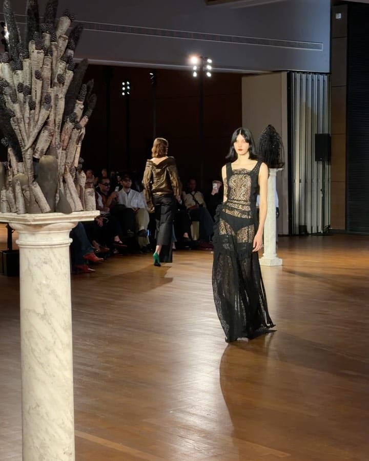 쇼핑 카트가 패션이 되는 시대 — marie adam-leenaerdt, Look 3