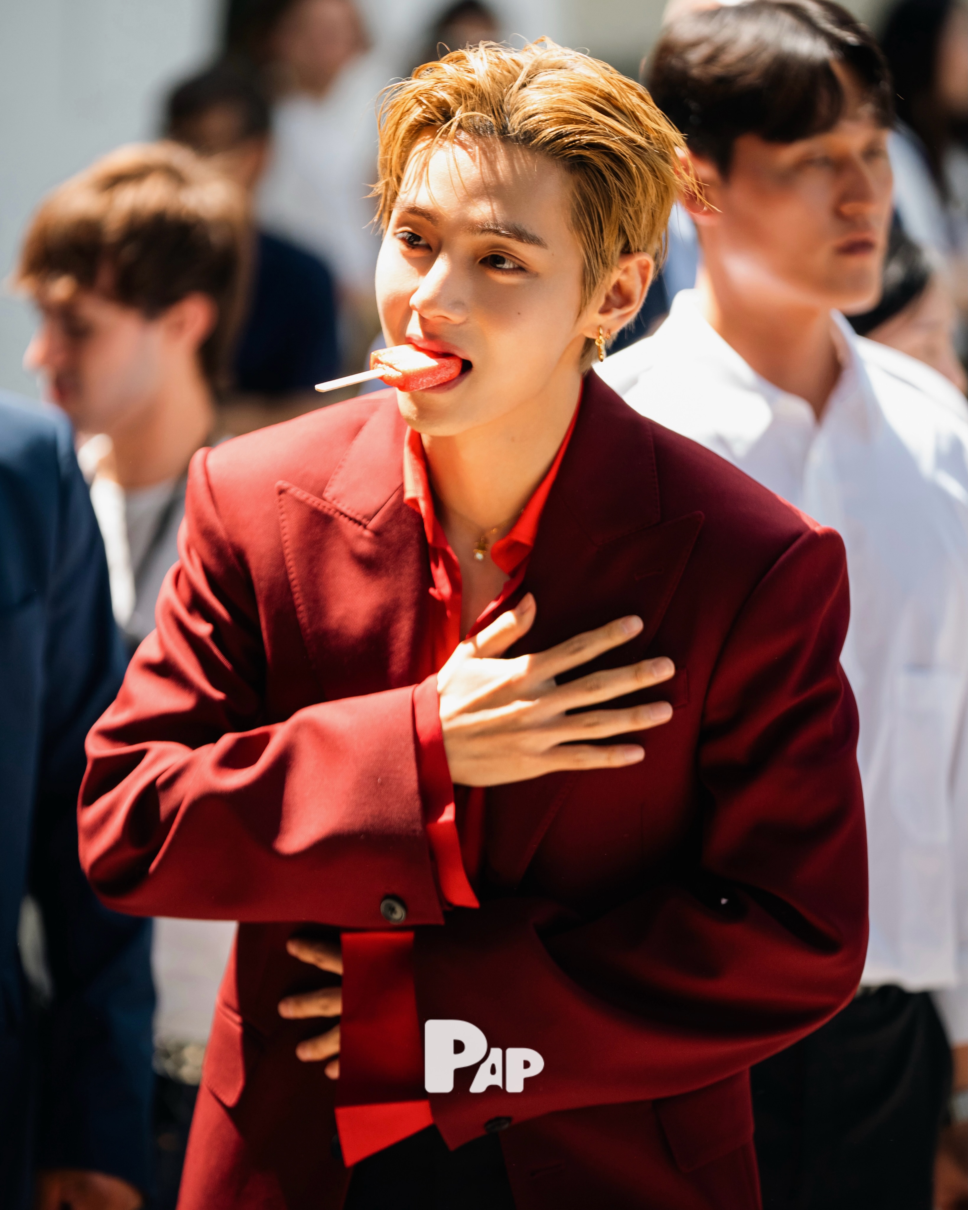 방탄소년단 뷔, 셀린느 SS27 쇼 단독 포착 — PAP 현장 — Look 4