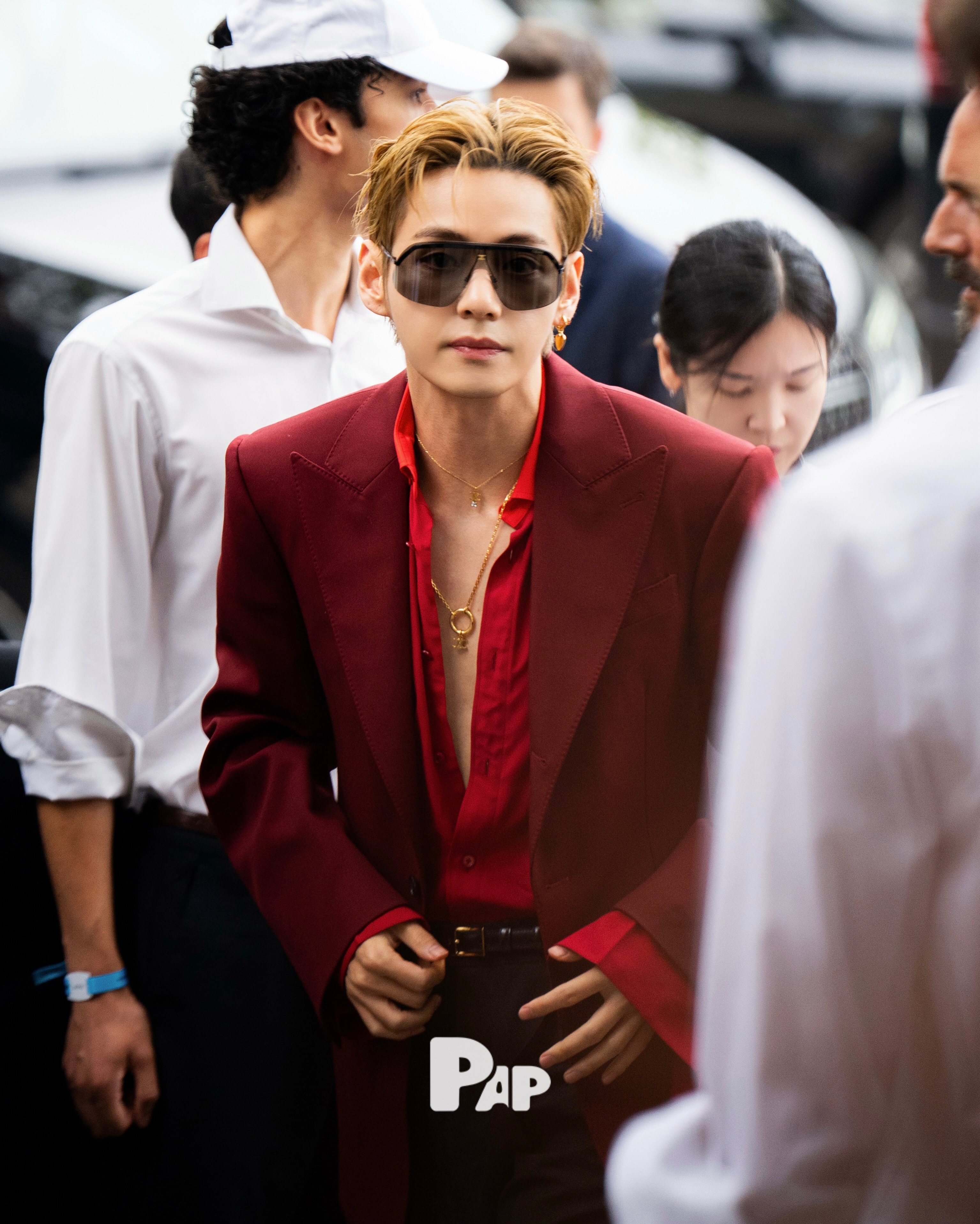 방탄소년단 뷔, 셀린느 SS27 쇼 단독 포착 — PAP 현장 — Look 6