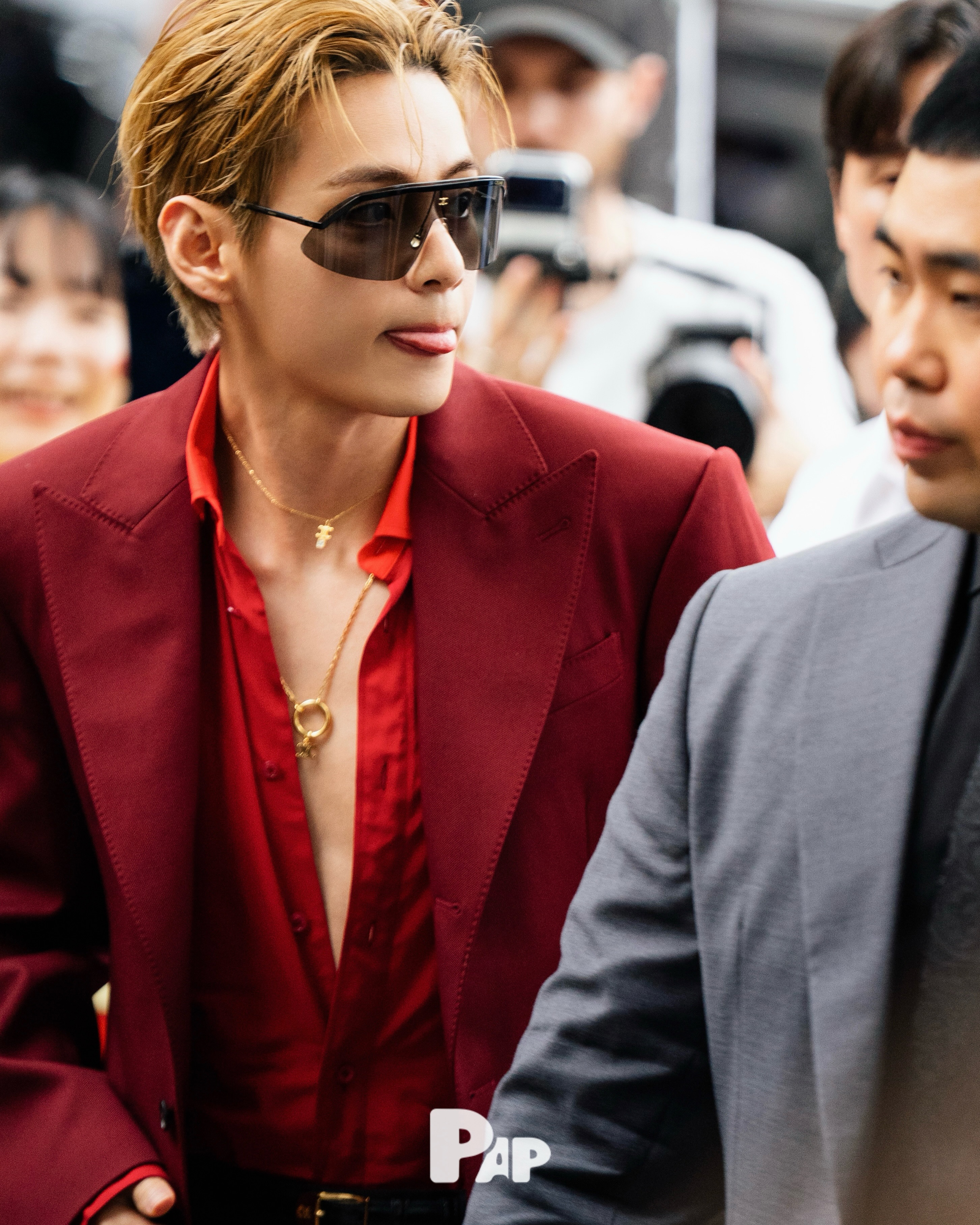 방탄소년단 뷔, 셀린느 SS27 쇼 단독 포착 — PAP 현장 — Look 8