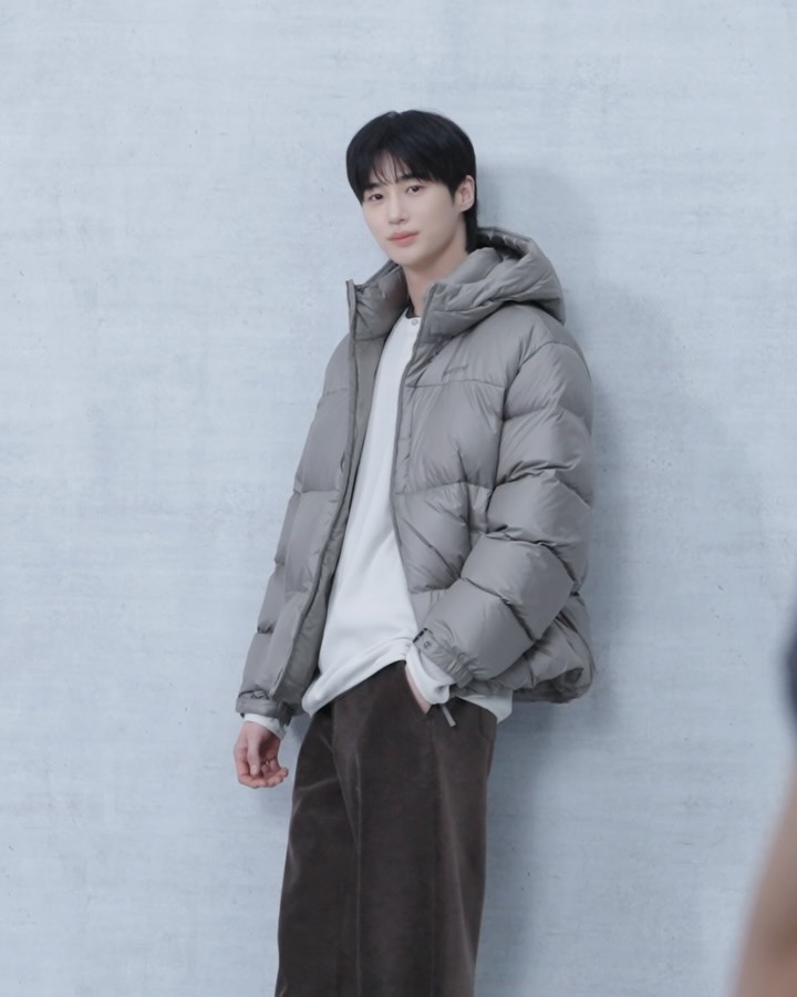 가벼운 패딩으로 겨울을 준비하는 변우석의 법칙 — byeon wooseok, Look 2