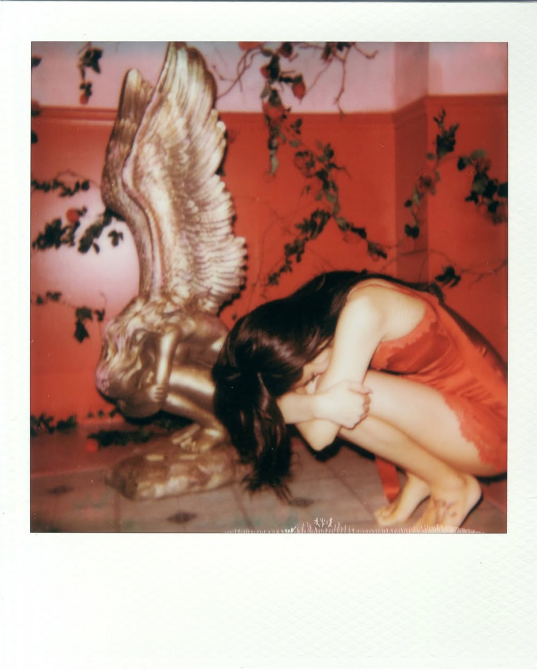 일주일 뒤 만날 제니의 새 앨범, Fallen Angel — Look 3