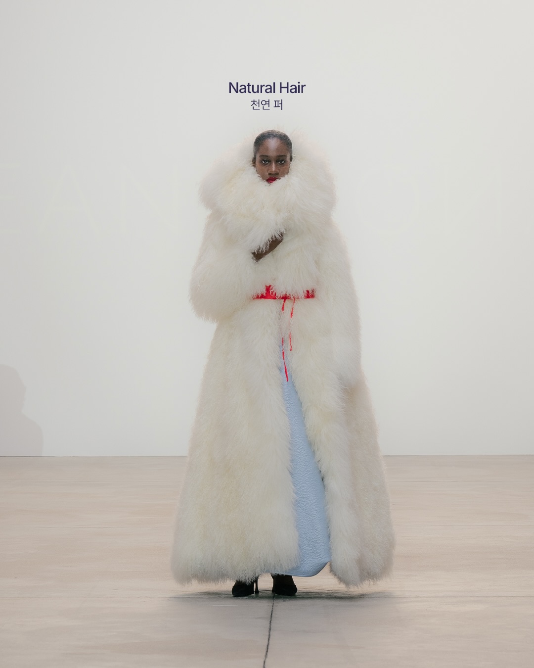레안드로 카노, 관광엽서가 아닌 초현실의 안달루시아 — Look 8