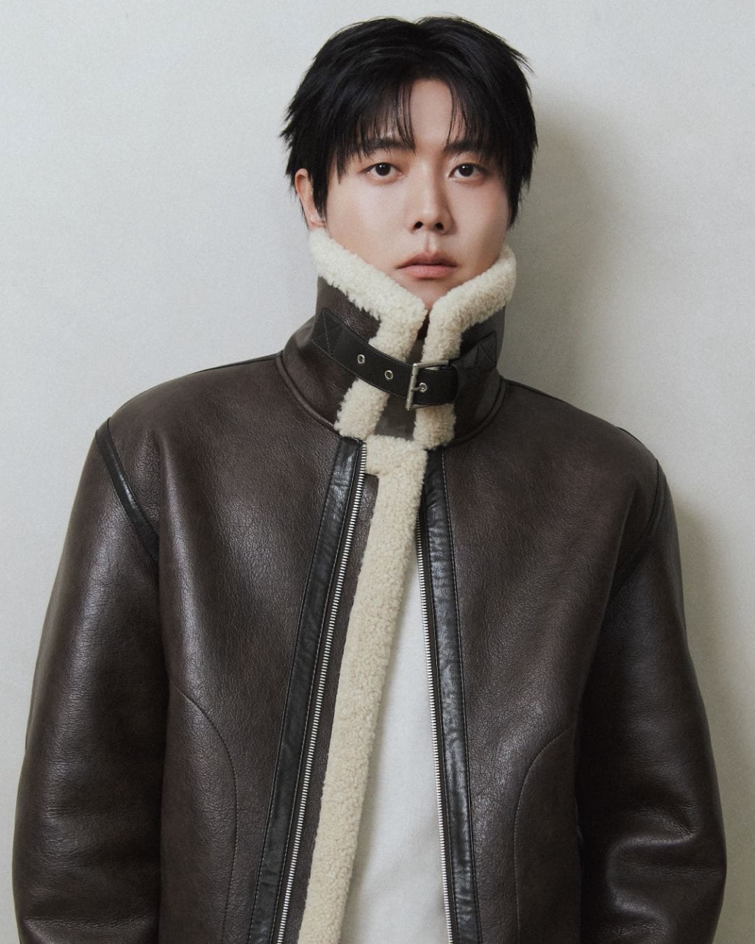 패딩만 입기엔 아쉬운겨울, 주우재와 침착맨의 거울 필수템 — shearling, Look 3
