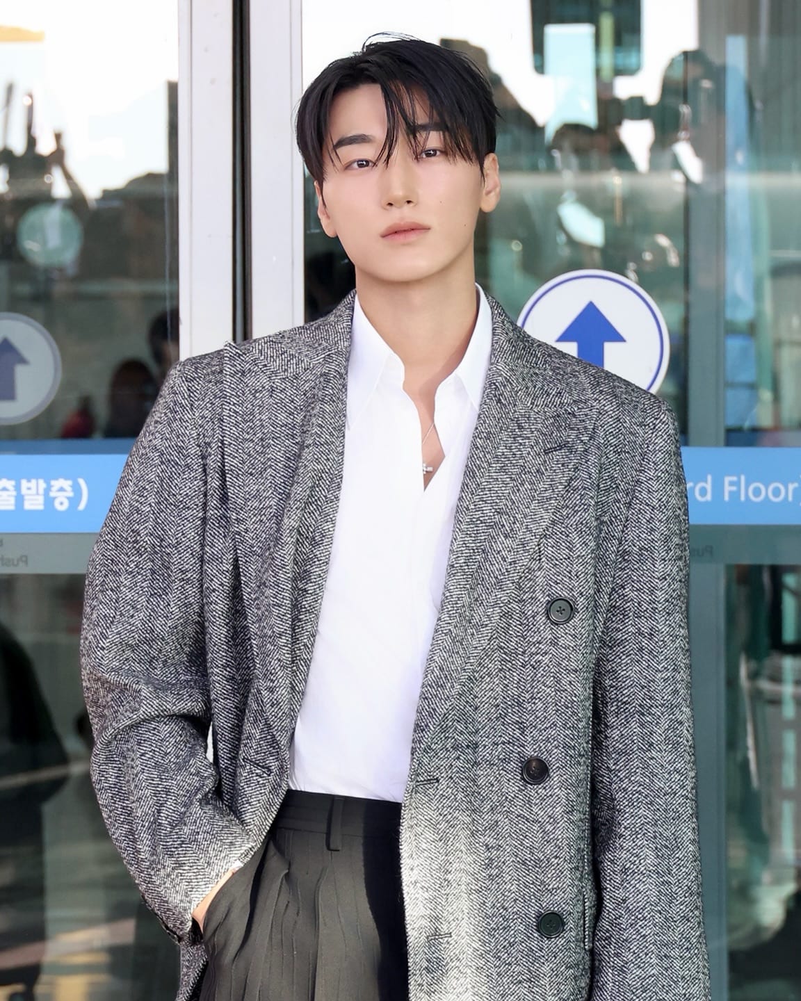 최산, 돌체앤가바나 입고 밀라노행 — choi san, Look 3