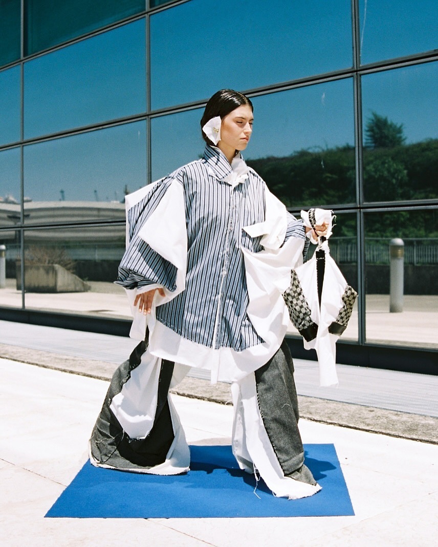 종이 인형처럼, 소울리블론드의 위트 있는 테일러링 재해석 — Look 3