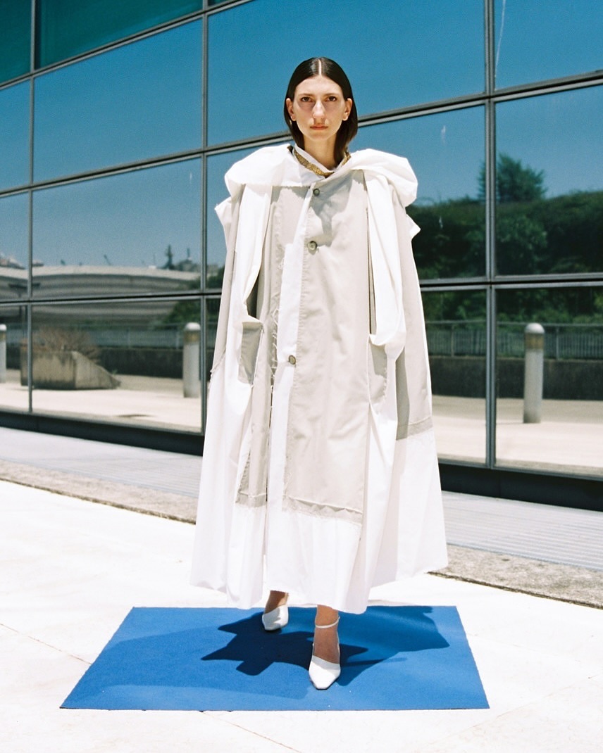 종이 인형처럼, 소울리블론드의 위트 있는 테일러링 재해석 — Look 5