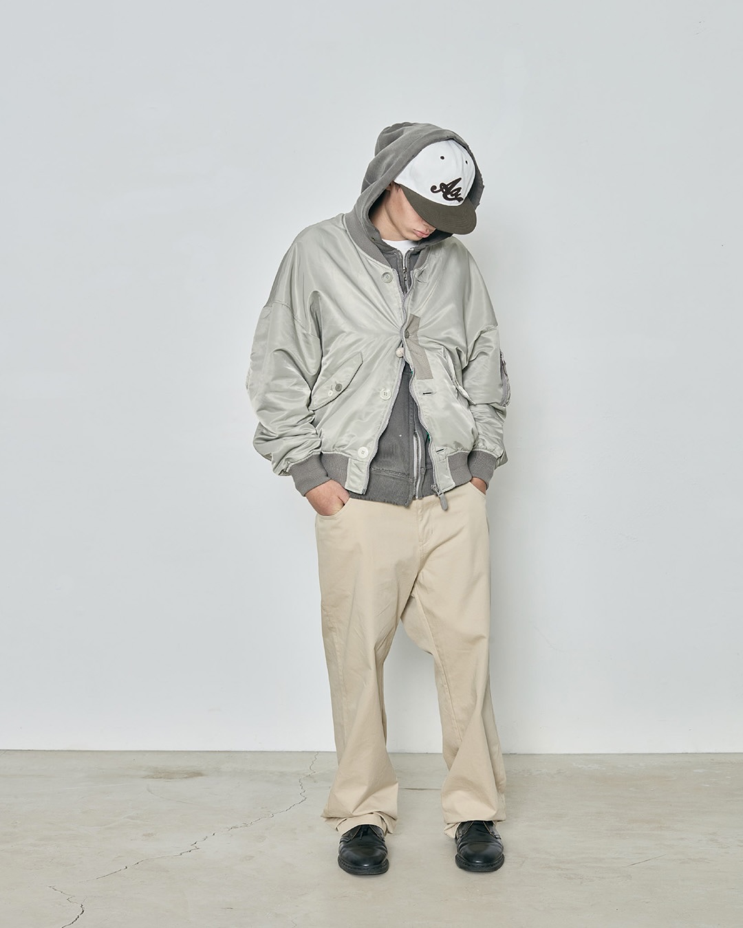 침묵이 말하는 옷, 아노니모아노니마 25FW — Look 8