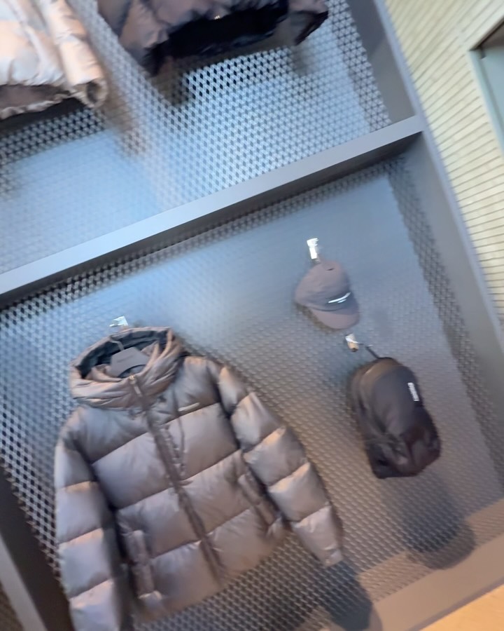 변우석의 선택, 디스커버리 에어웰 다운 — discovery expedition, Look 7