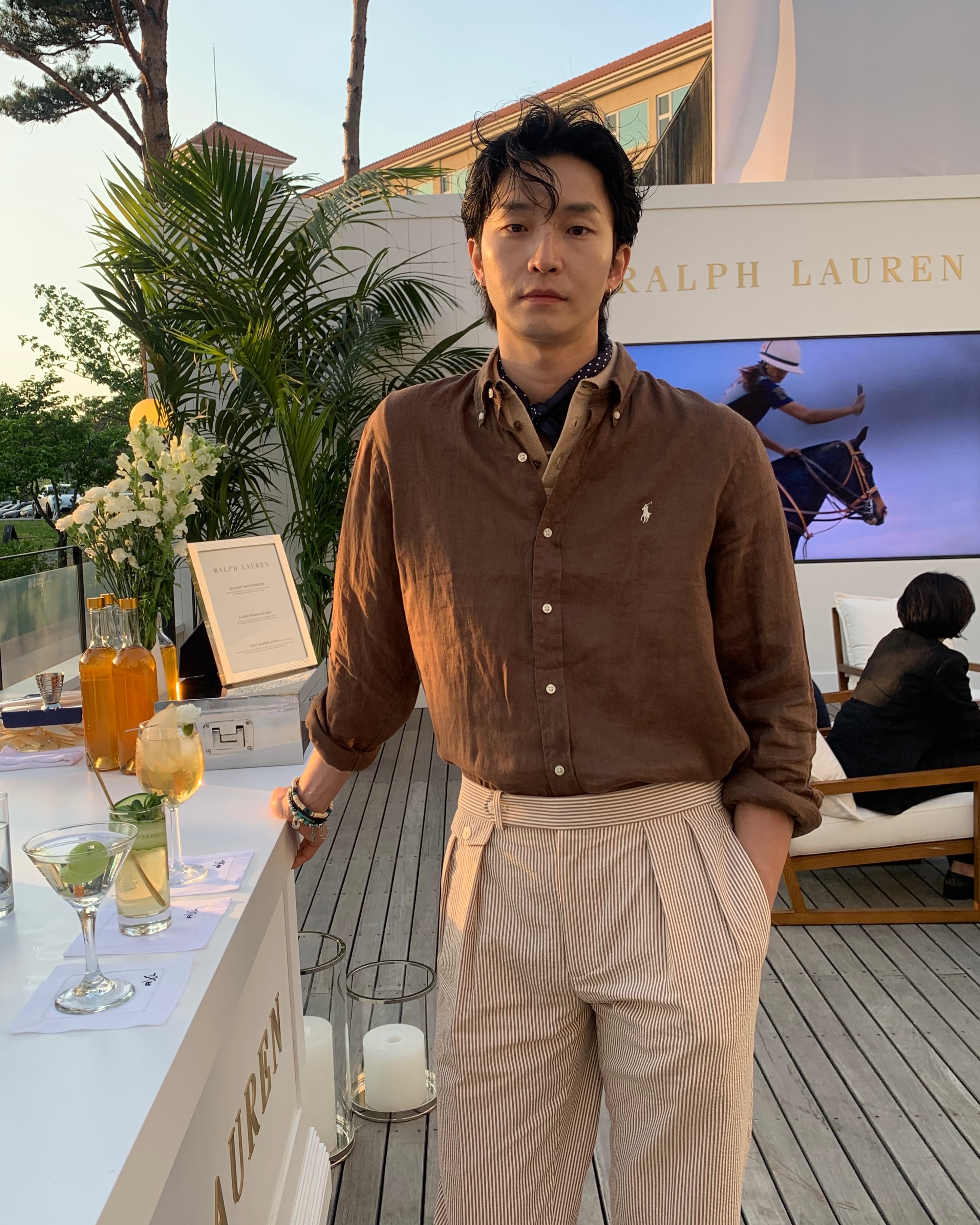 여름엔 클래식도 가볍게, 리넨 셔츠의 귀환 — Look 7