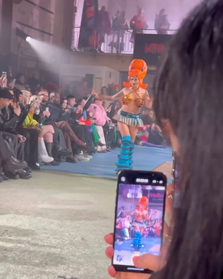 윈도우센, 킬 빌에서 영감받은 FW24 컬렉션 공개 — Look 3