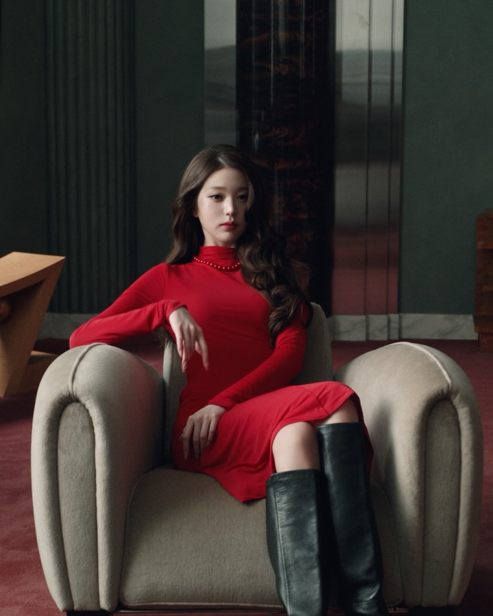 장원영과 박보검이 먼저 손에 쥔 다이슨 버건디 우드 — dyson, Look 3