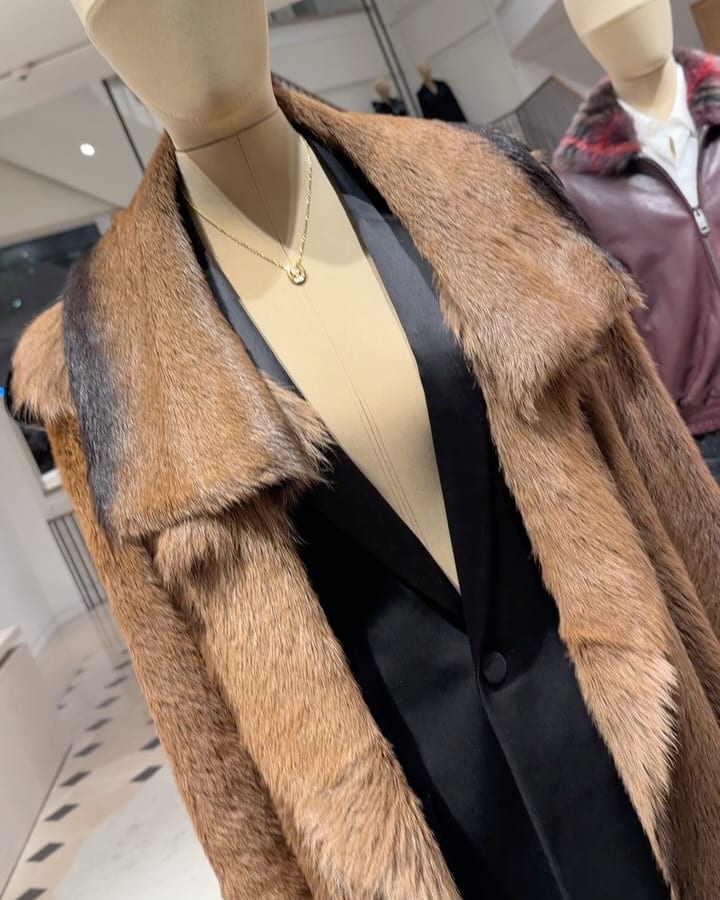 버버리, 서울에서 170주년 기념 행사 — burberry, Look 2