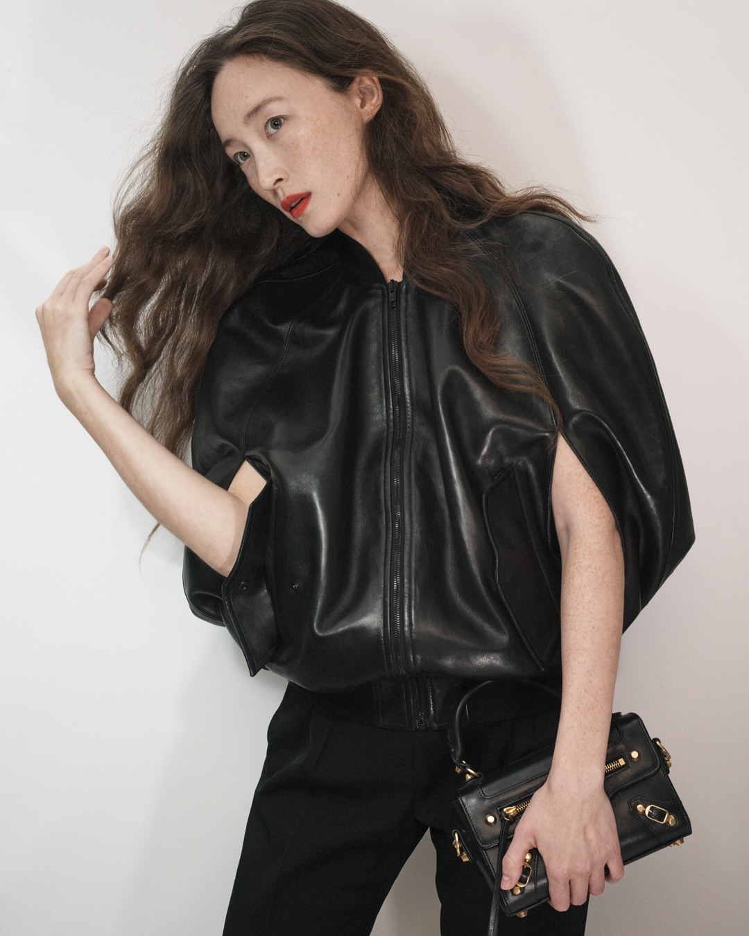 발렌시아가, 11인의 뮤즈를 한 번에 공개하다 — Look 8