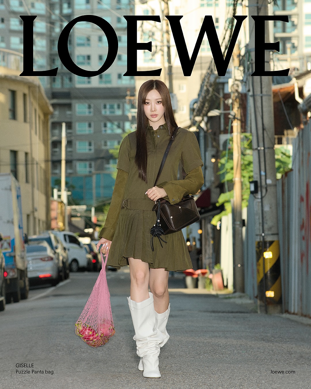 로에베, 지젤과 함께한 서울 캠페인 공개 — Look 2