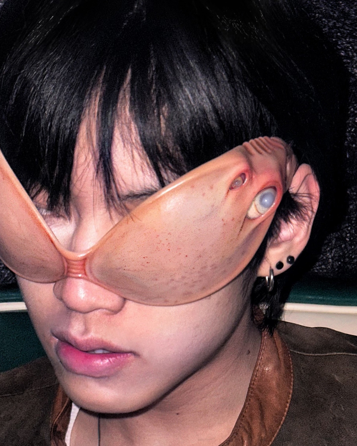 도라코 아이웨어, 살과 감각의 경계를 입다 — Look 3