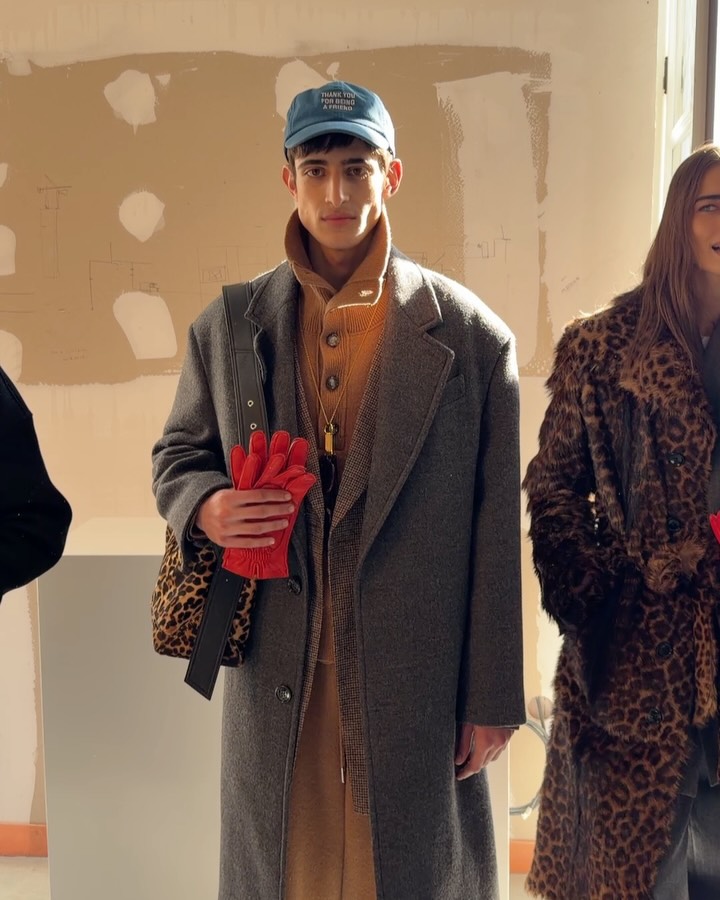 아미 파리 FW26, 파리지앵 감성을 담은 일상의 우아함 — Look 2