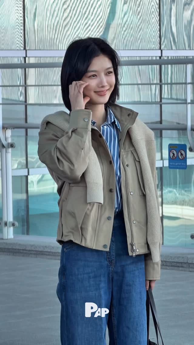 김유정, 브루넬로 쿠치넬리 FW26 프레젠테이션 참석차 밀라노行 — Cover