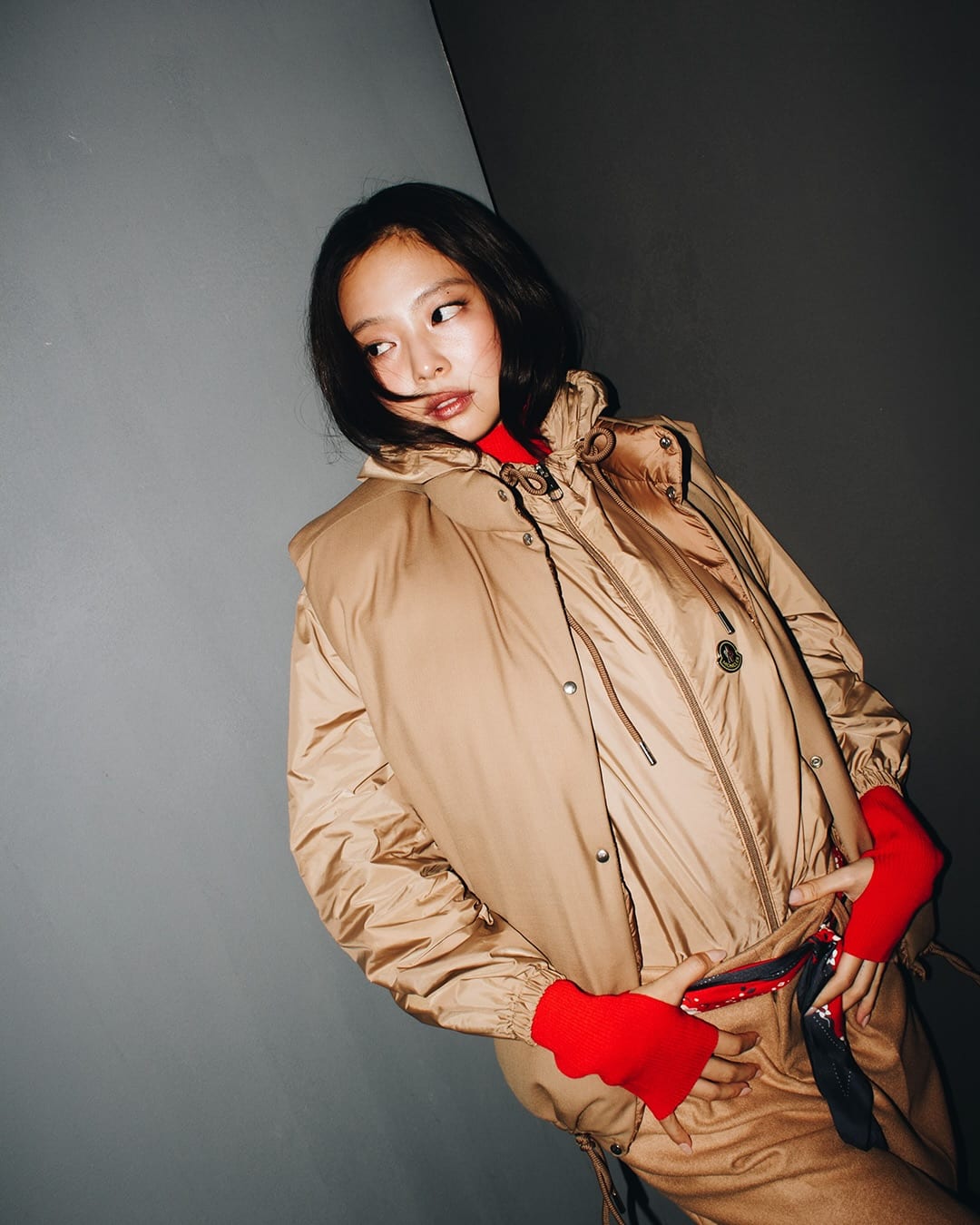 제니와 몽클레르, 비하인드는 더 아름다워 — jennie, Look 9