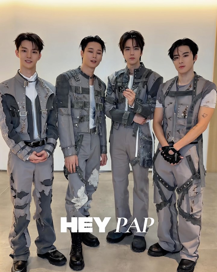 더보이즈, 데뷔 이후 모든 시간이 교차하는 무대 — Look 2