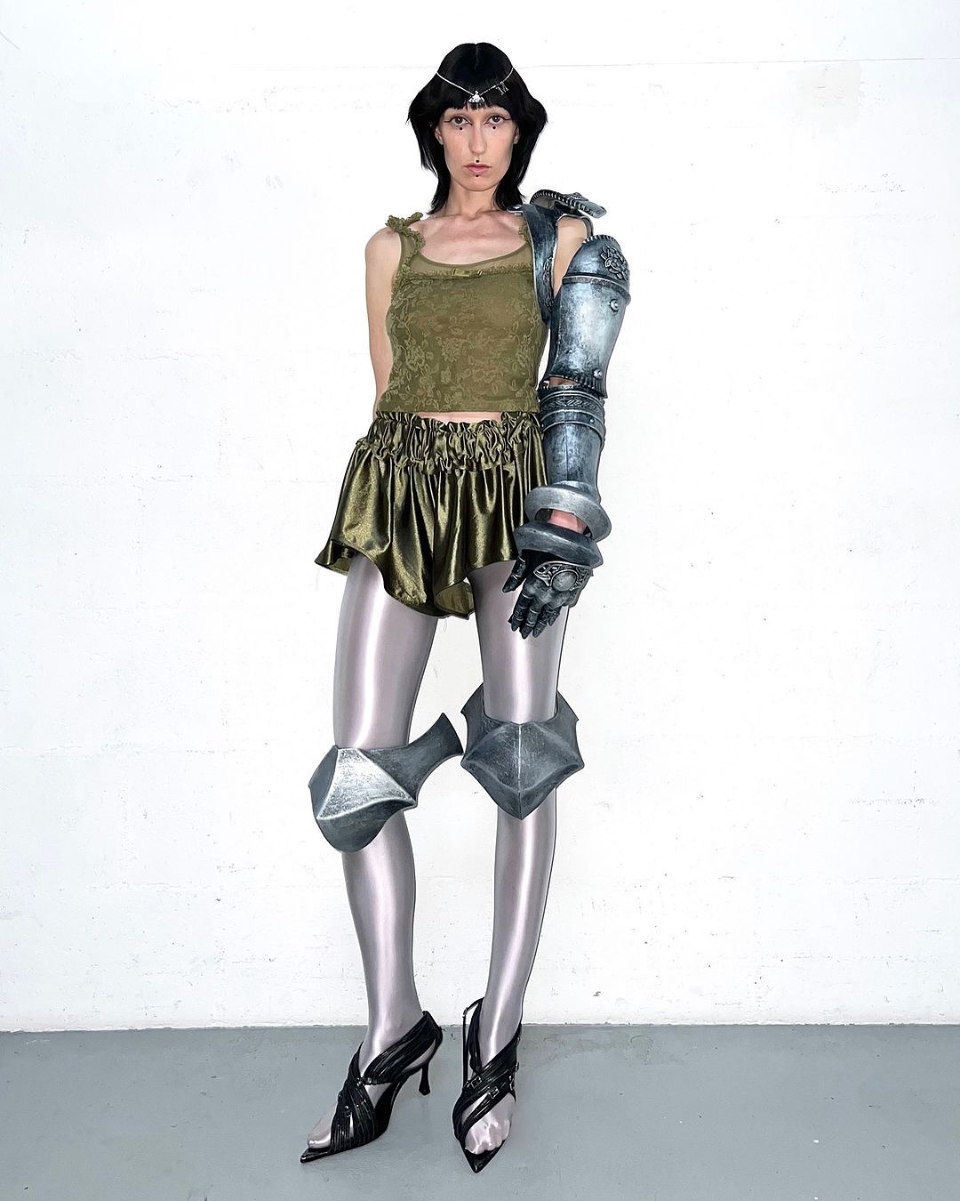 마크널, 미래와 중세를 잇는 SS25 컬렉션 공개 — Look 3
