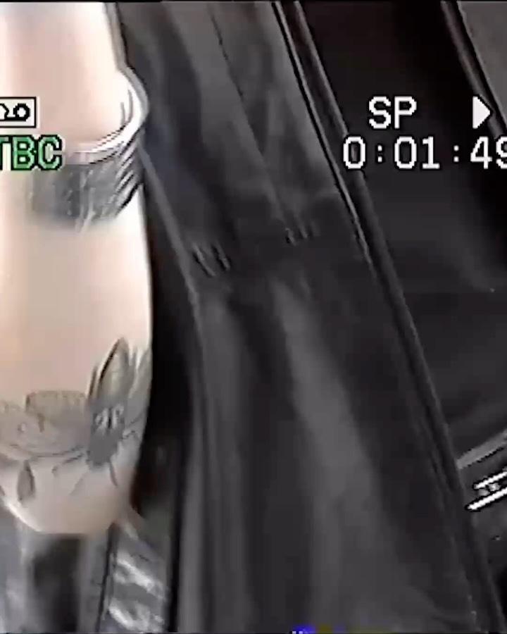 살갗을 부딪히던 서브컬처의 냉만은 어디로 — Look 3