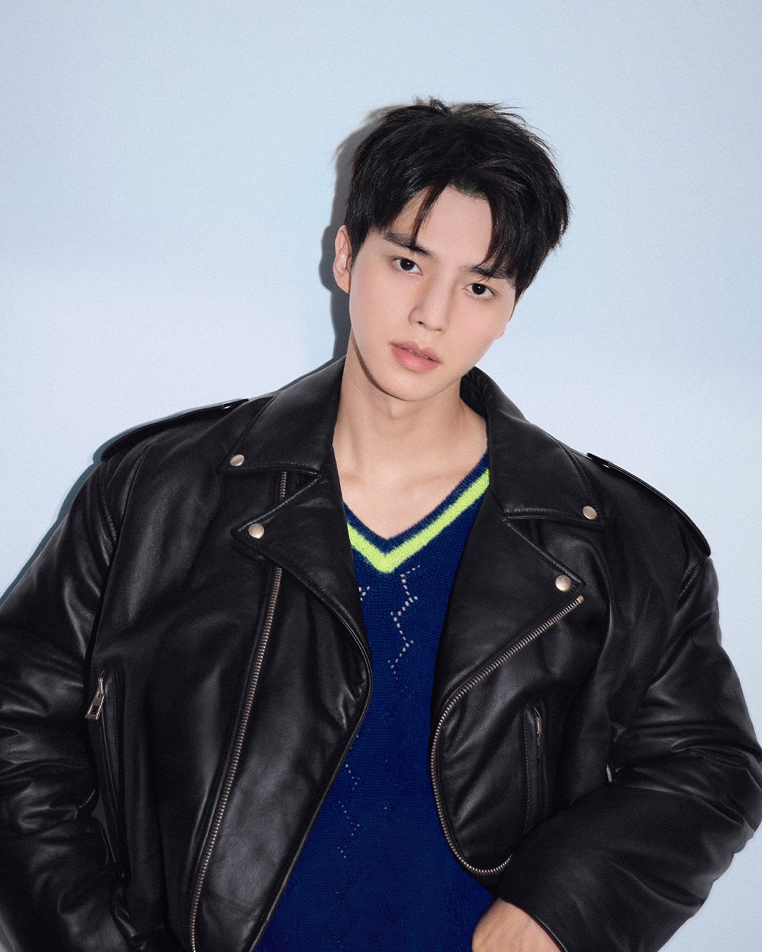 송강, 로에베 새 앰버서더로 발탁 — Look 2