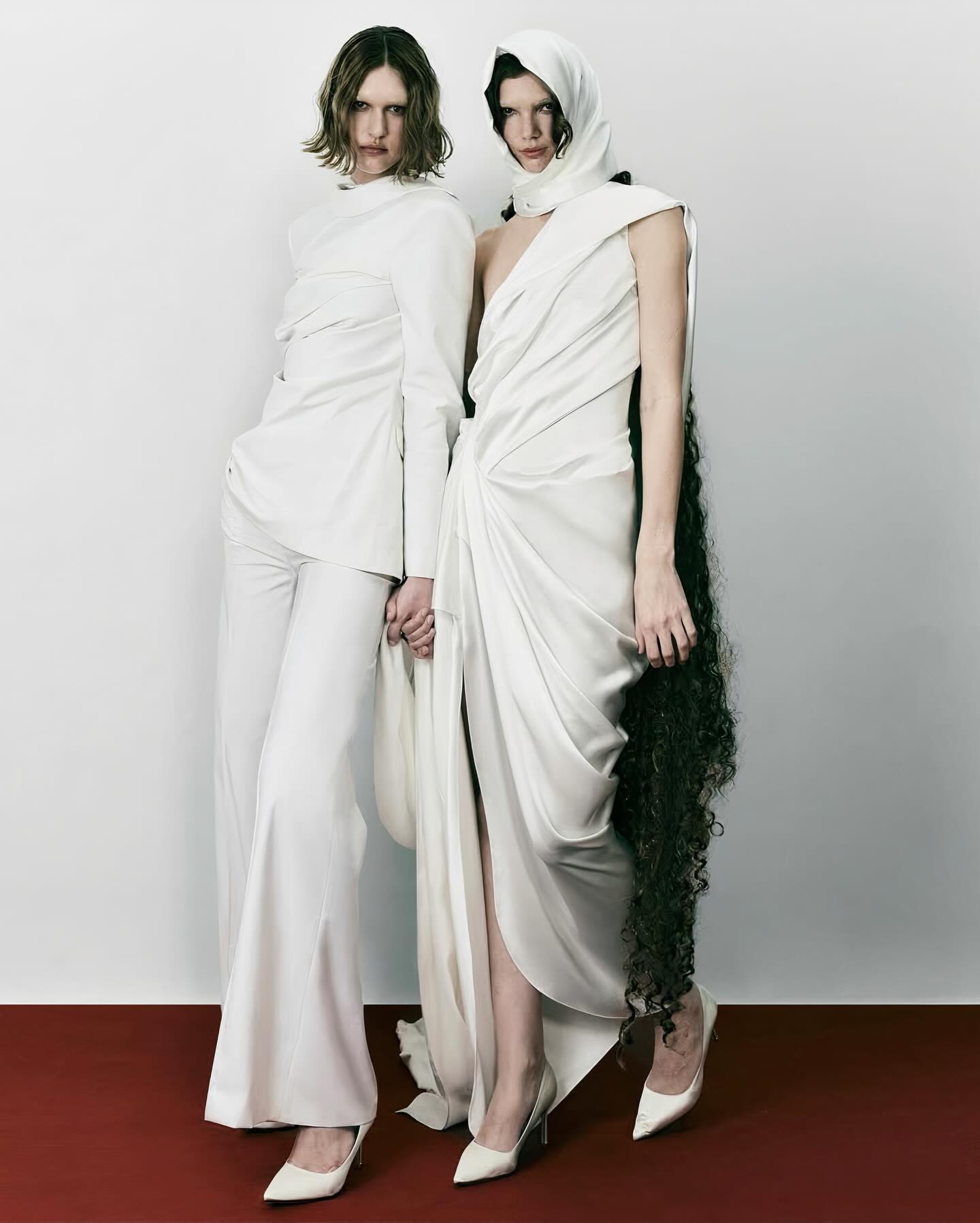 XI SCORPII, 신화와 쿠튀르가 만난 브라이덜 컬렉션 — Look 5