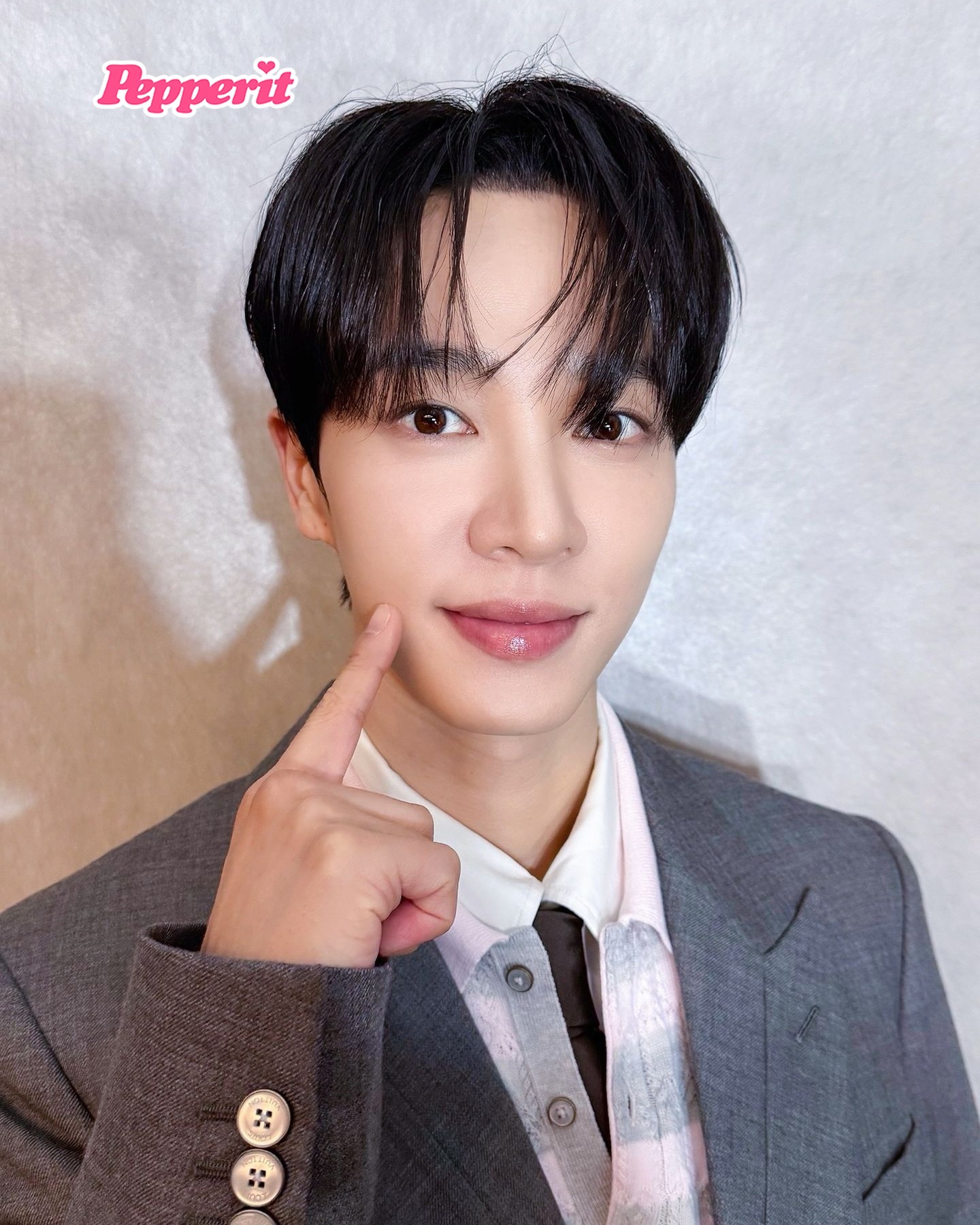 18년차 하이라이트, 이세계에선 데뷔조 연습생?!