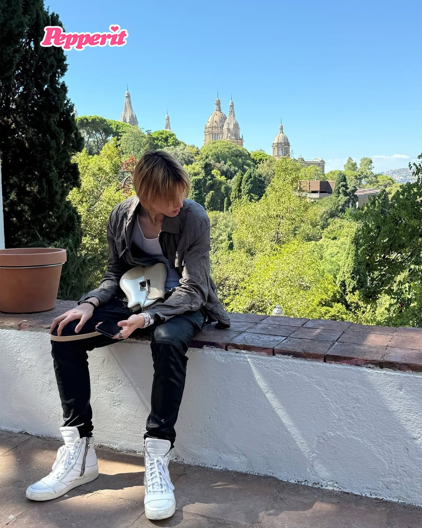 코르티스, 바르셀로나 데이 📸 사그라다 앞 다섯의 순간